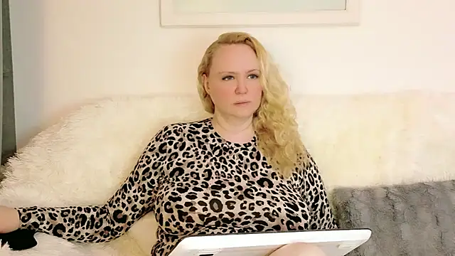 XXX chat uživo modela Sarah4you