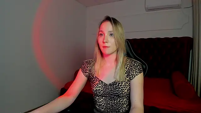 دردشة ElaraVoltage الجنسية المباشرة