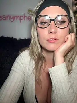 Czat XXX na żywo – Leanymphoo