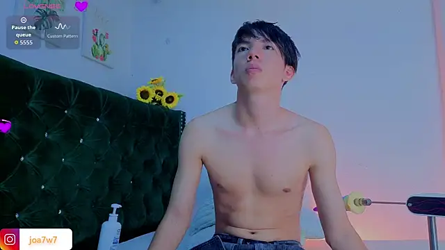 แชท XXX สดของ Levii_Ackermann