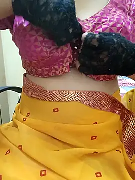 Ratna-777 Chat XXX live