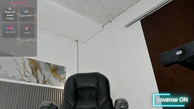 Dyla_n18のライブXXXチャット