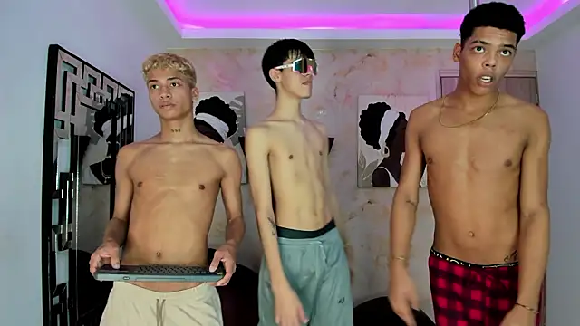 EMPIRE_BOYS1 即時 XXX 聊天