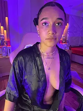 XXX chat uživo modela coraline_vera