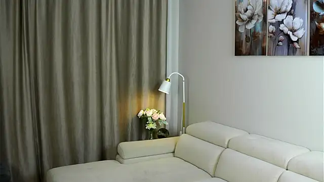 HermaFrain Adlı Modelin Canlı XXX Sohbeti