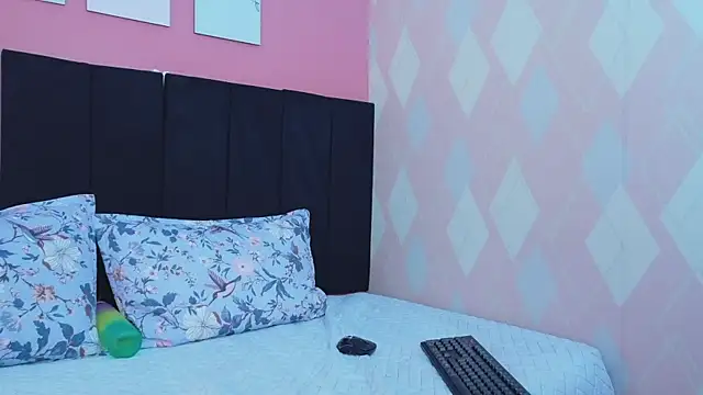 แชท XXX สดของ littleaprill