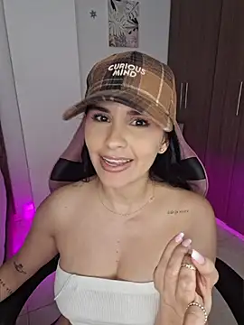 heyshaa's Webcam Show