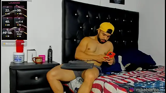 mikeblareeのライブXXXチャット