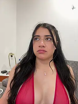 KallyMyller1 Adlı Modelin Canlı XXX Sohbeti