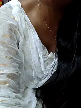 jaahnavi-reddy Adlı Modelin Web Kamerası Şovu