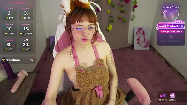 molly_russell Adlı Modelin Canlı XXX Sohbeti