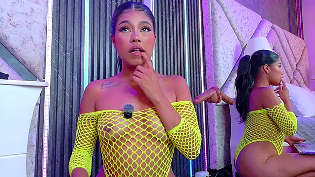 XXX chat uživo modela ZafiraRose