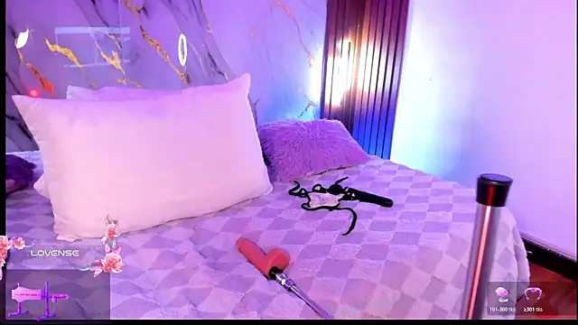 Emmiicute's Live XXX Chat