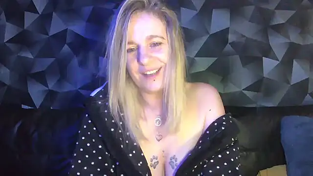 Delichieuse5 live XXX chat