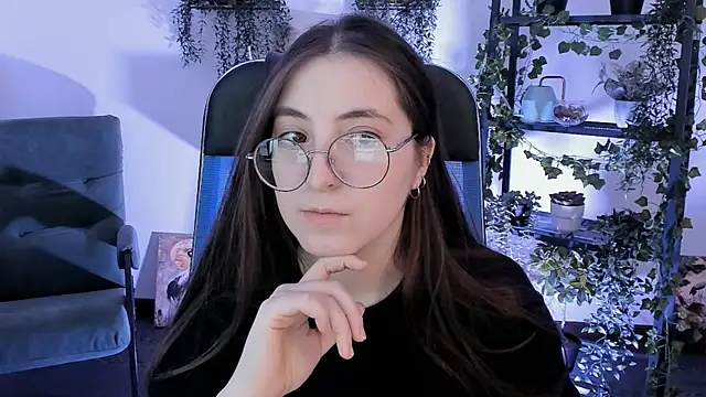 Chat +18 de VirtuallVoyant ao vivo