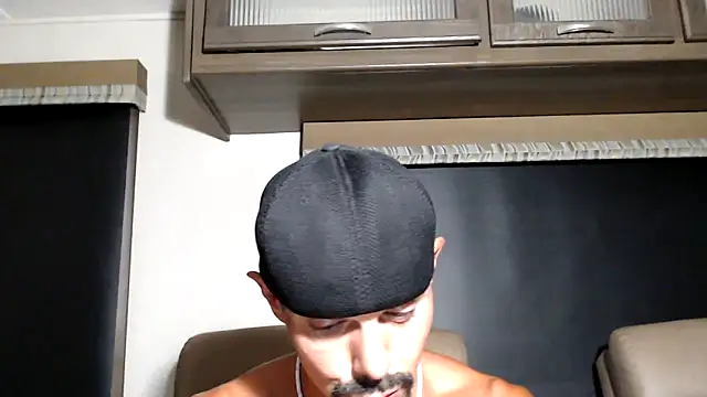 ThickD2C's Webcam Show