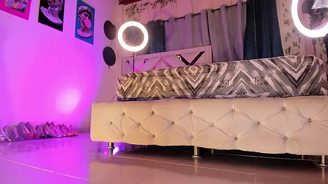 ArchieCollins: вебкам-шоу