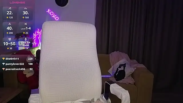 XXX chat uživo modela adrelaxina