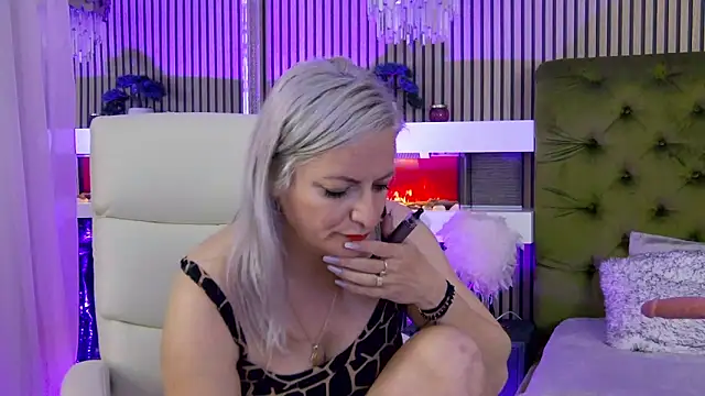 LadyTouchのライブXXXチャット