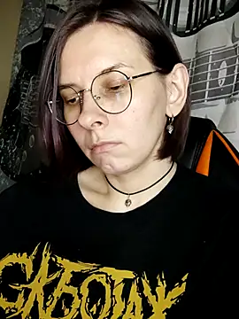 Aashikalaa Chat XXX in diretta