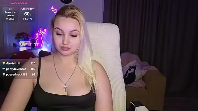 adrelaxina 即時 XXX 聊天