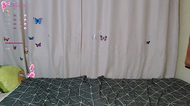 Phantommira's Live XXX Chat