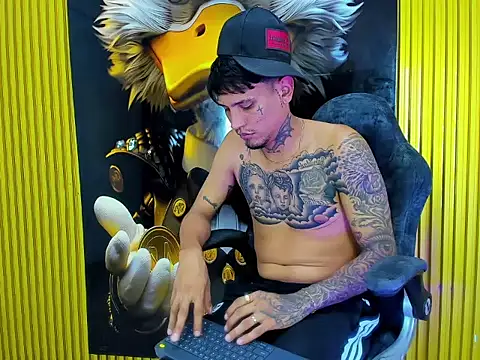 Winsord_Bigcock Webcam Show