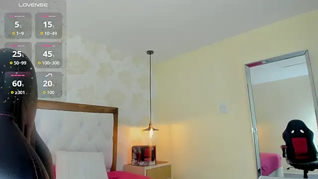 IRISCLARK1 Live XXX-Chat