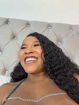 Chatroom XXX en direct de izzybelmonth12