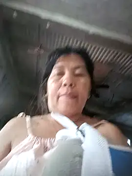 TropicalFlower Adlı Modelin Canlı XXX Sohbeti