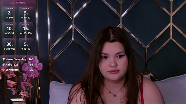 EmilyHyde 网络视讯表演