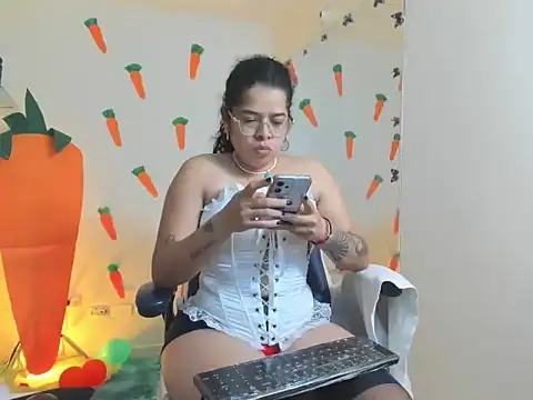 alexa-cooper-'s Live XXX Chat