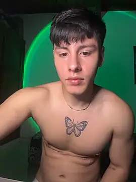 12krizia3 élő XXX-chatje