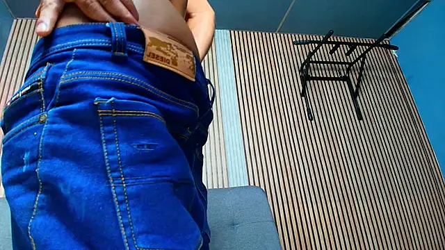 Chat XXX en directo de Atlas_desire