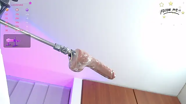 adara_leのライブXXXチャット