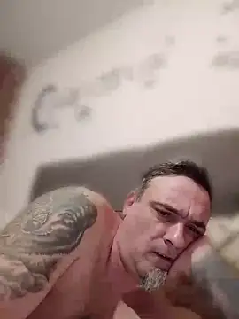 wifesfuckerpu élő XXX-chatje