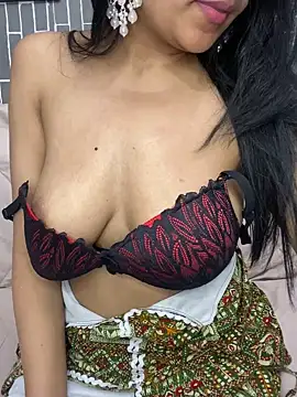 escape_with_me's Live XXX Chat