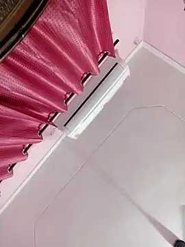 Adorable_Reejh_のウェブカメラショー