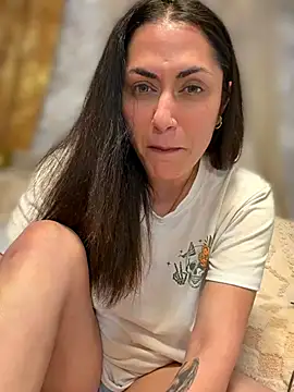 แชท XXX สดของ YourQueen18