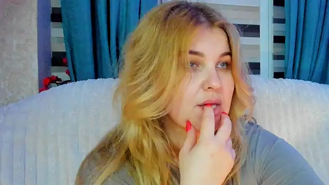 CoraSwon's Live XXX Chat