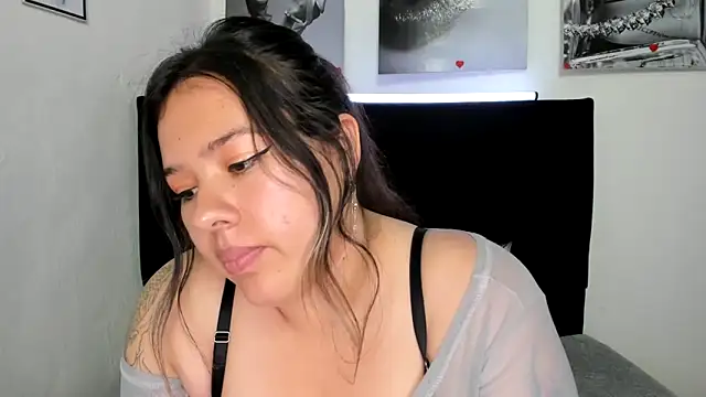 LinaBrowm's Live XXX Chat