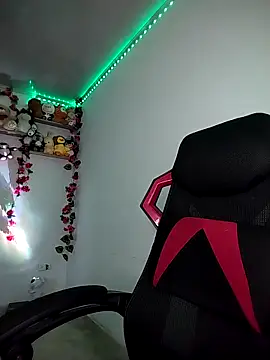 esmeralda_jadees' Live XXX Chat