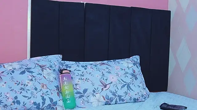 Chat XXX en directo de littleaprill