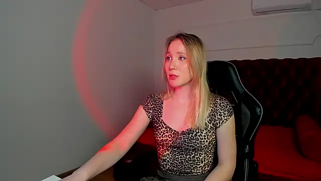 Онлайн чат XXX ElaraVoltage