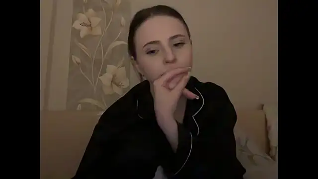 little_shy_girll's Live XXX Chat