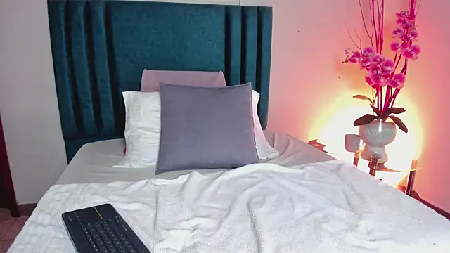 Chat +18 de CloeRosell ao vivo