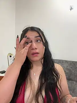 Chat +18 de KallyMyller1 ao vivo