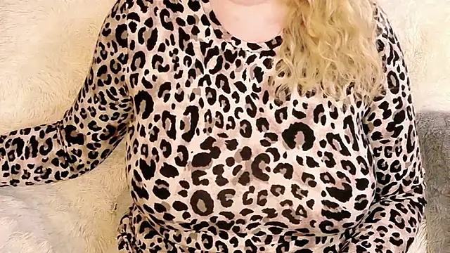 Sarah4youn Live XXX chat