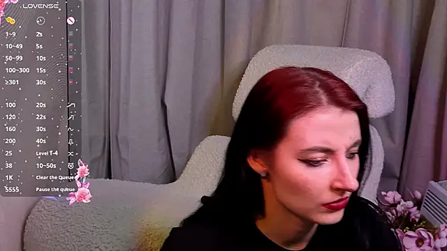 NicoleLuxe's Live XXX Chat