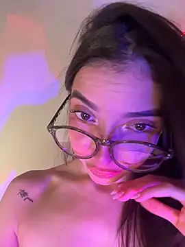 GiannaMagari_'s Live XXX Chat